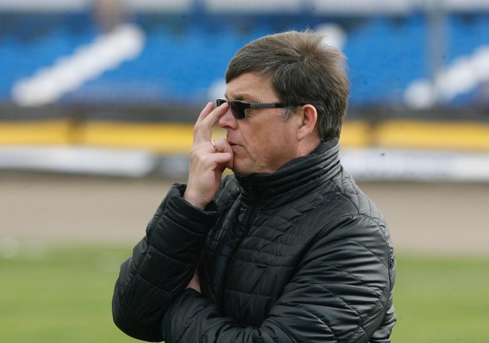Bohdan Bławacki, były trener Stali Rzeszów, według relacji Sebastian Murawskiego miał go uderzyć w twarz. Trener zarzuty odpiera.