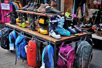 Na co należy zwrócić uwagę kupując buty narciarskie?