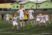 Piłkarze Przełęczy Dukla (białe stroje) w sparingu z Partyzantem odrobili straty po przerwie (fot. Bogusław Szczurek)