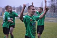 Piłkarze Stalówki wygrali w Wałbrzychu 3-1 i znów są liderem (fot. stal1938.pl)