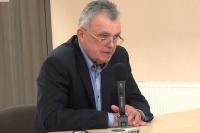 Na zdjęciu trener Siarka Tarnobrzeg Włodzimierz Gąsior (fot. youtube.com/radomiakcompl)