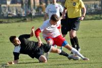 LKS Skołoszów w czarno-białych strojach (fot. Mieczysław Turczyn / archiwum)