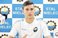 Na zdjęciu Patryk Szewczak, nowy bramkarz Wólczanki Wólka Pełkińska (fot. youtube.com / HEJTV)
