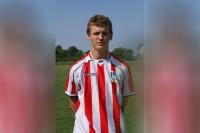 Na zdjęciu Oskar Bączek (fot. iwonkaiwonicz.futbolowo.pl)