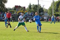 Sokół Nisko (niebieskie stroje) rozgromił Olimpię Pysznica 7-0. 