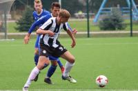 Stal Mielec (niebieskie stroje) nadal liderem (fot. Victoria Ocieka)
