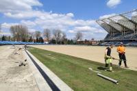 Rozpoczął się montaż murawy Stadionu Miejskiego w Rzeszowie