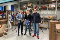 Wojciech Śmiech (po lewej) jest dyrektorem sportowym ŁKS-u Probudex Łagów. (fot. Kanał Sportowy)