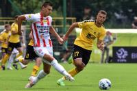 Oliver Podhorin (biało-czerwona koszulka) odchodzi z Apklan Resovii (fot. cwks-resovia.pl)