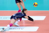 Martyna Grajber-Nowakowska z dobrej strony pokazała się w meczu przeciwko PGE Rysicom Rzeszów. https://www.chemik-police.com/