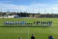 Stal Mielec (biało-niebieskie stroje) zmierzy się z Legią Warszawa w Hiszpanii. Śledź relację na żywo z tego sparingu (fot. stalmielec.com)