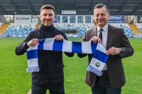 Nowy trener Stali Mielec Ivan Djurdjevic (na zdjęciu z lewej) i prezes klubu Jacek Klimek (fot. stalmielec.com)