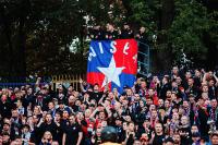 Kibice Wisły Kraków nie są wpuszczani na mecze wyjazdowe od sierpnia 2023 roku. Na zdjęciu podczas wyjazdu na Stal Rzeszów we wrześniu 2022 roku (fot. Robert Skalski)
