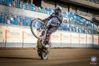 Na zdjęciu Tai Woffinden, na pierwszym treningu w Texom Stali Rzeszów. Jeszcze przed wypadkiem (fot. Jakub Malec)