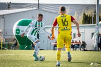 Maksymilian Cichocki (z piłką) ostatnie 1,5 roku spędził w Chełmiance. Teraz ma się przenieść do Górnika Łęczna (fot. Chełmianka Chełm)