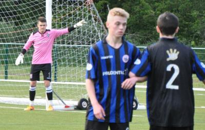 Maksymilian Cichowski (z lewej) podczas meczu sparingowego w barwach Stirling Albion FC.