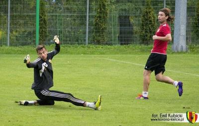 Walerij Sokołenko (z prawej) w przeszłości był na testach m.in. w Koronie Kielce (fot. Emil Kubicki / korona-kielce.pl)