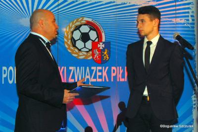 Jednym z wyróżnionych przed rokiem był Dawid Pigan (z prawej). W naszym głosowaniu również zdobył by Podkarpacką Nike 2015 w kategorii najlepszy zawodnik fustalu. A jak będzie w rzeczywistości? Przekonamy się już wieczorem (fot. Bogusław Szczurek)