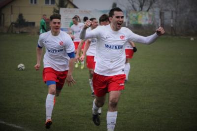 KS Wiązownica wygrała z Jednością Niechobrz 2-0.