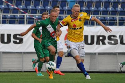 Hubert Tomalski na zdjęciu z lewej (fot. motorlublin.futbolowo.pl)