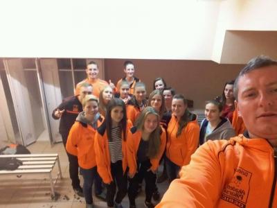 Piłkarki DAP-u Dębica wróciły z Krakowa z pełną pulą (fot. facebook.com / DAP GIRLS)