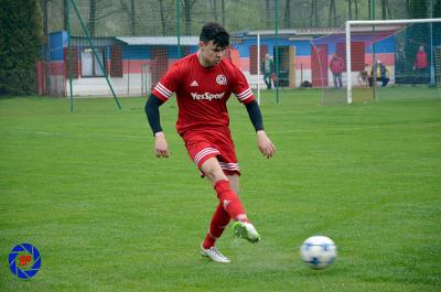 Tomasz Tragarz (na zdjęciu) zdobył gola w sparingu z Bruk-Bet Termaliką Nieciecza. Niestety trafił do własnej bramki... (fot. Adrianna Popkiewicz)