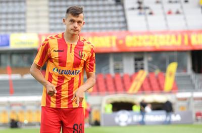 Na zdjęciu Michał Mokrzycki, zawodnik Korony Kielce przymierzany do Stali Stalowa Wola (fot. radio.kielce.pl)
