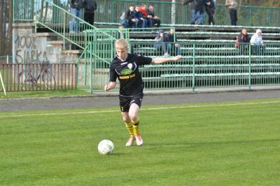 Sokół (z piłką Bartek Karkut) to lider dębickiej 
