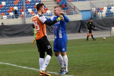 Damian Skała (po prawej) w ostatnich sezonach był ostoją defensywy Stali Rzeszów (fot. Stal Rzeszów).