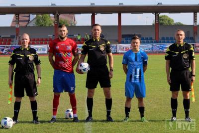Patryk Wilk (drugi z lewej) przechodzi do Stali Gorzyce (fot. archiwum)