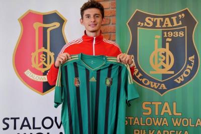 Robert Dadok podpisał nową umowę ze Stalą Stalowa Wola. (fot. Stal Stalowa Wola)