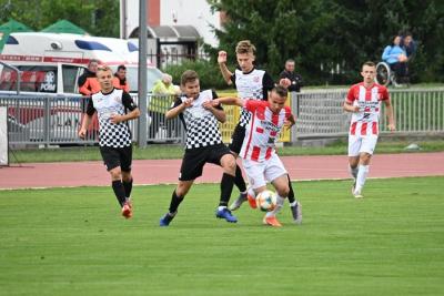 Czy Apklan Resovia odzyska fotel lidera po 6. kolejce? Zagrają na wyjeździe z Błękitnymi Stargard. (fot. CWKS Resovia)