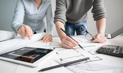 Dom parterowy czy z poddaszem - porównujemy koszty i zalety 3 projektów z pracowni Domowe Klimaty