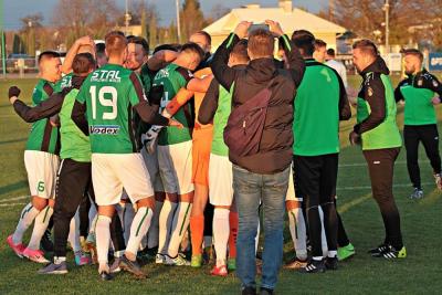 Stalówka ograła Znicz 2-1 (fot. Radosław Kuśmierz)