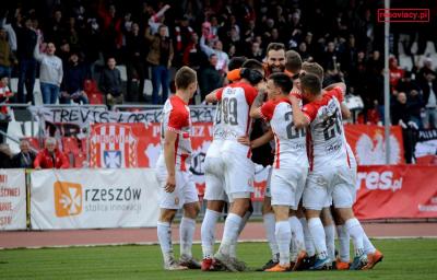 Apklan Resovia już w sobotę rozpocznie rundę wiosenną w drugiej lidze (fot. Resoviacy.pl)