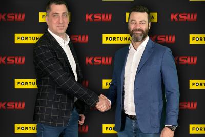 Na zdjęciu z lewej Konrad Komarczuk (Fortuna) i Martin Lewandowski (KSW).