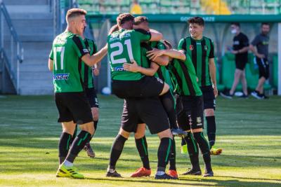 Stalówka wraca do gry w walce o utrzymanie! Wygrali z Lechem Poznań