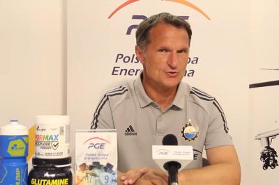 Dariusz Skrzypczak przestawił się kibicom PGE FKS Stali Mielec. (fot. Stal Mielec)