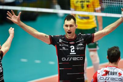 Grzegorz Kosok żegna się z Asseco Resovią. (fot. Asseco Resovia)