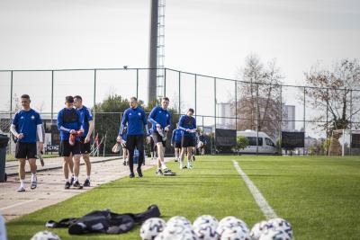 Piłkarzy Stali Mielec czekają w Turcji jeszcze trzy sparingi (fot. PGE Stal Mielec)