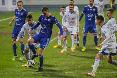 PGE FKS Stal Mielec wciąż nie może wygrać na wiosnę. Tym razem zremisowali z Wisłą Płock. (fot. Radek Kuśmierz)