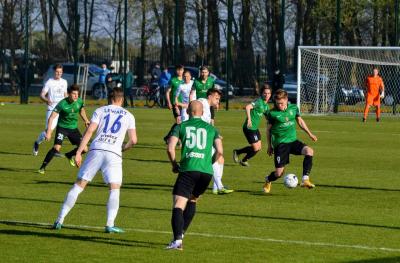 Stal Stalowa Wola (zielone koszulki) wygrała w Lubartowie (fot. Stal Stalowa Wola PSA)