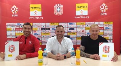 Dawid Kubowicz oraz Bartłomiej Wasiluk przedłużyli umowy z Apklan Resovią (fot. Apklan Resovia)
