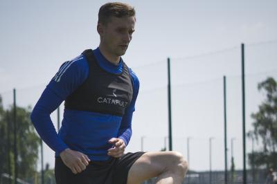 Kamil Kościelny wrócił do treningów z PGE FKS Stalą Mielec! (fot. Stal Mielec)