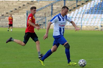 Igloopol Dębica pokonał STS Gryf Gmina Zamość 2-0. (fot. Łukasz Żyła)