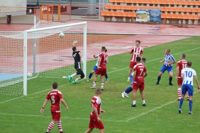 Igloopol Dębica pokonał Tarnovię Tarnów 4-0! (fot. Łukasz Żyła)