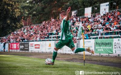 Środowe mecze piłkarskie na Podkarpaciu: gra II, III i IV liga (WYNIKI]