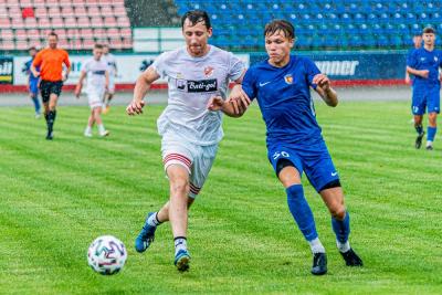 Karpaty Krosno zremisowały z KS Wiązownica 1-1. (fot. Konrad Kwolek)
