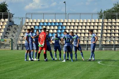 Jakub Cukrowski (trzeci z lewej) oraz Krystian Żelisko (pierwszy z prawej) znaleźli się na liście transferowej 