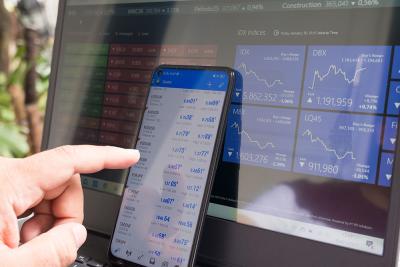 Mobilne obroty akcjami dzięki aplikacjom transakcyjnym